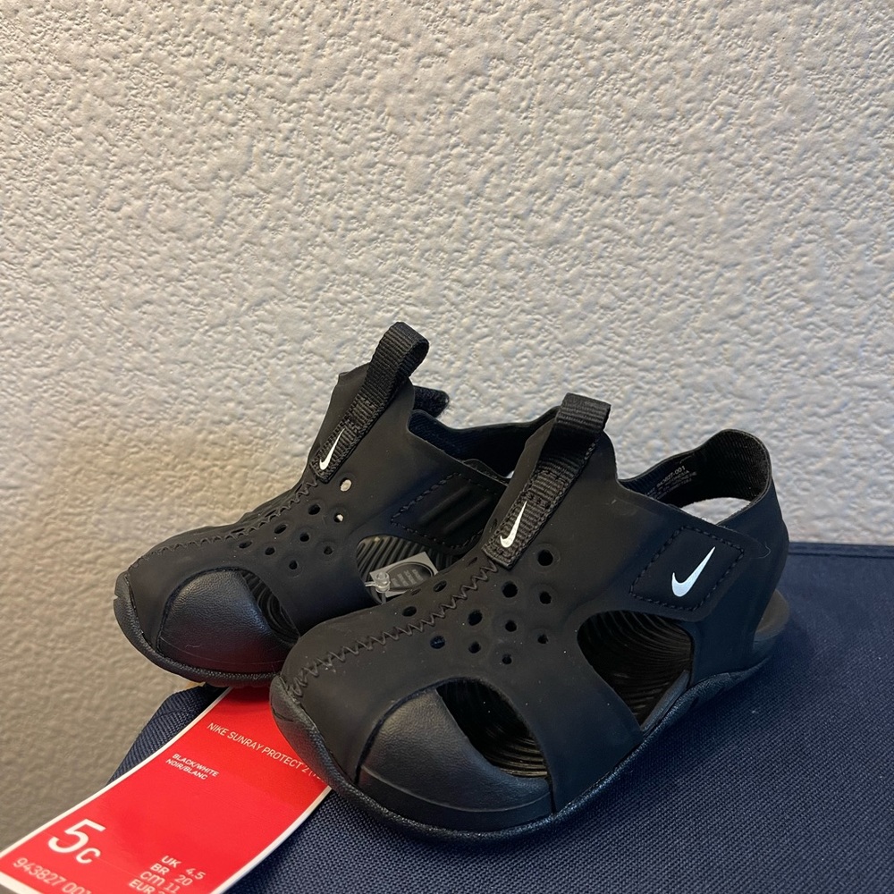 Nike Black Sandals for Kids